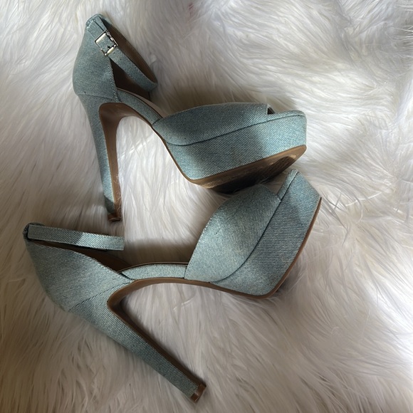 Jessica Simpson Denim Pumps - Picture 10 of 15
